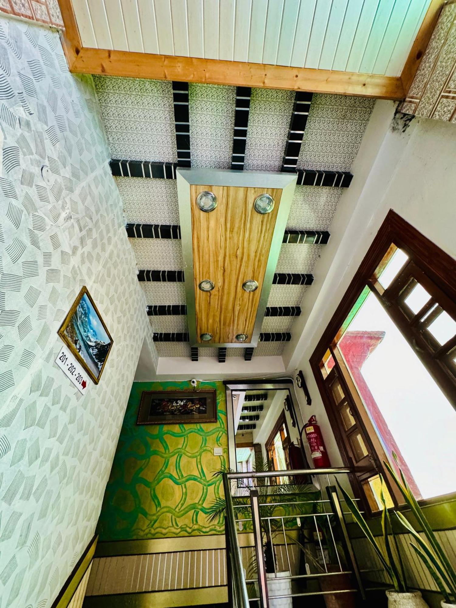 Hotel Apple Regency Shimla Exterior photo