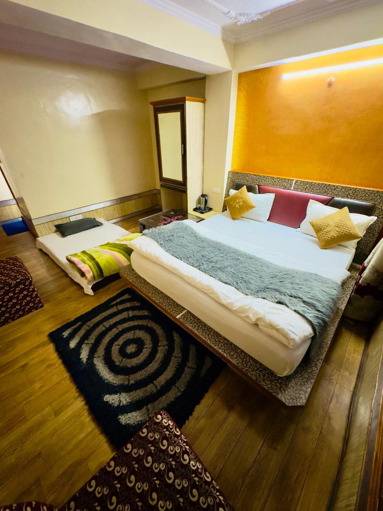 Hotel Apple Regency Shimla Exterior photo